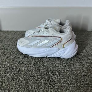 Adidas sneakers; Toddler 6c